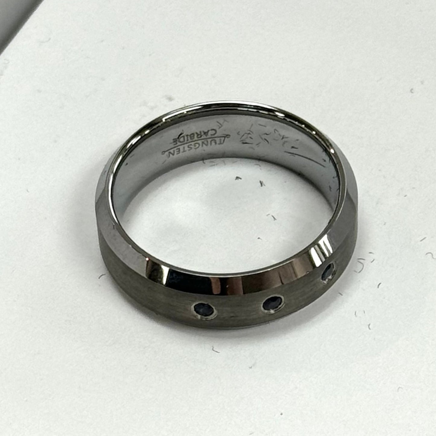 Sleek men's ring with 3 stones #317