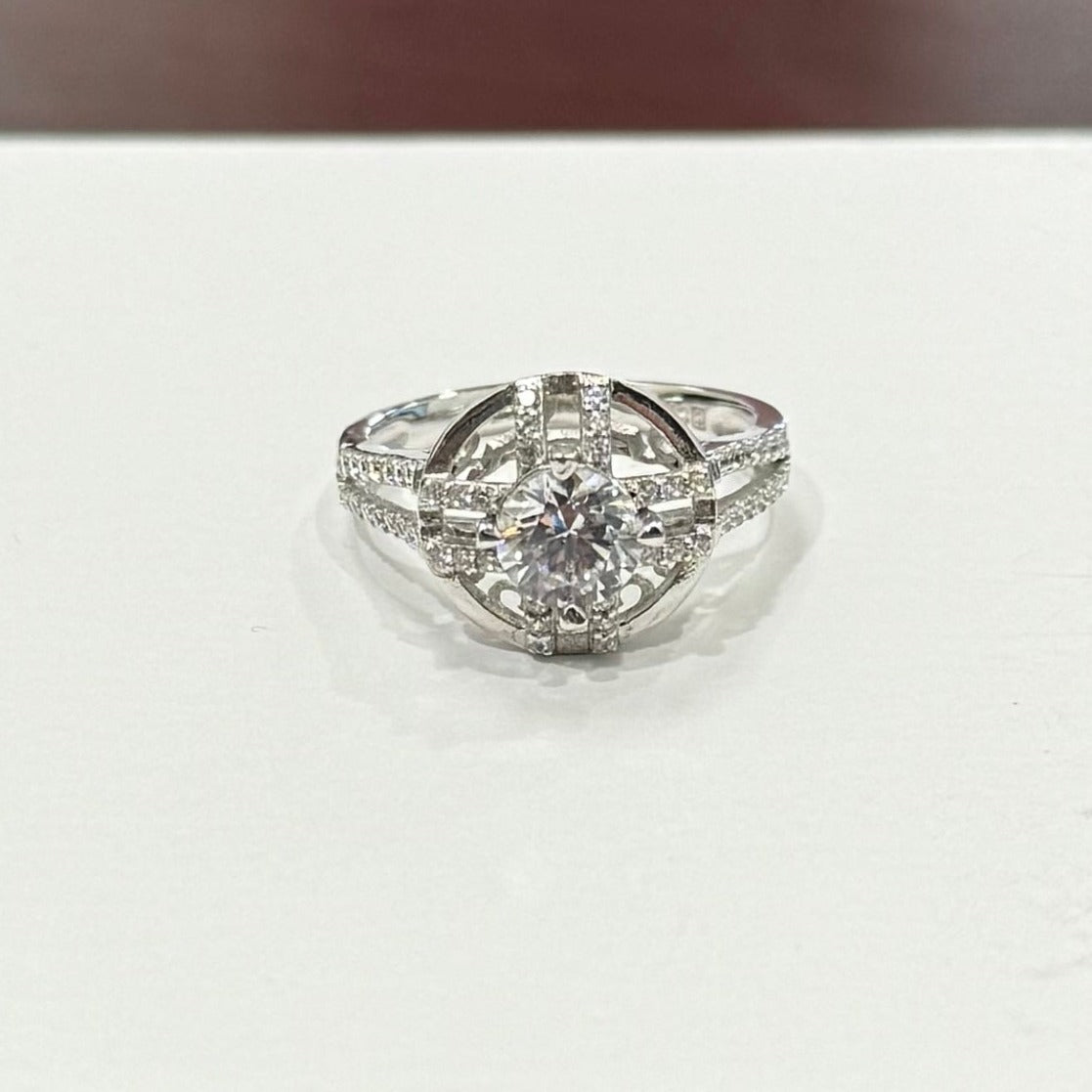 Cubic Zirconia Engagement ring #231