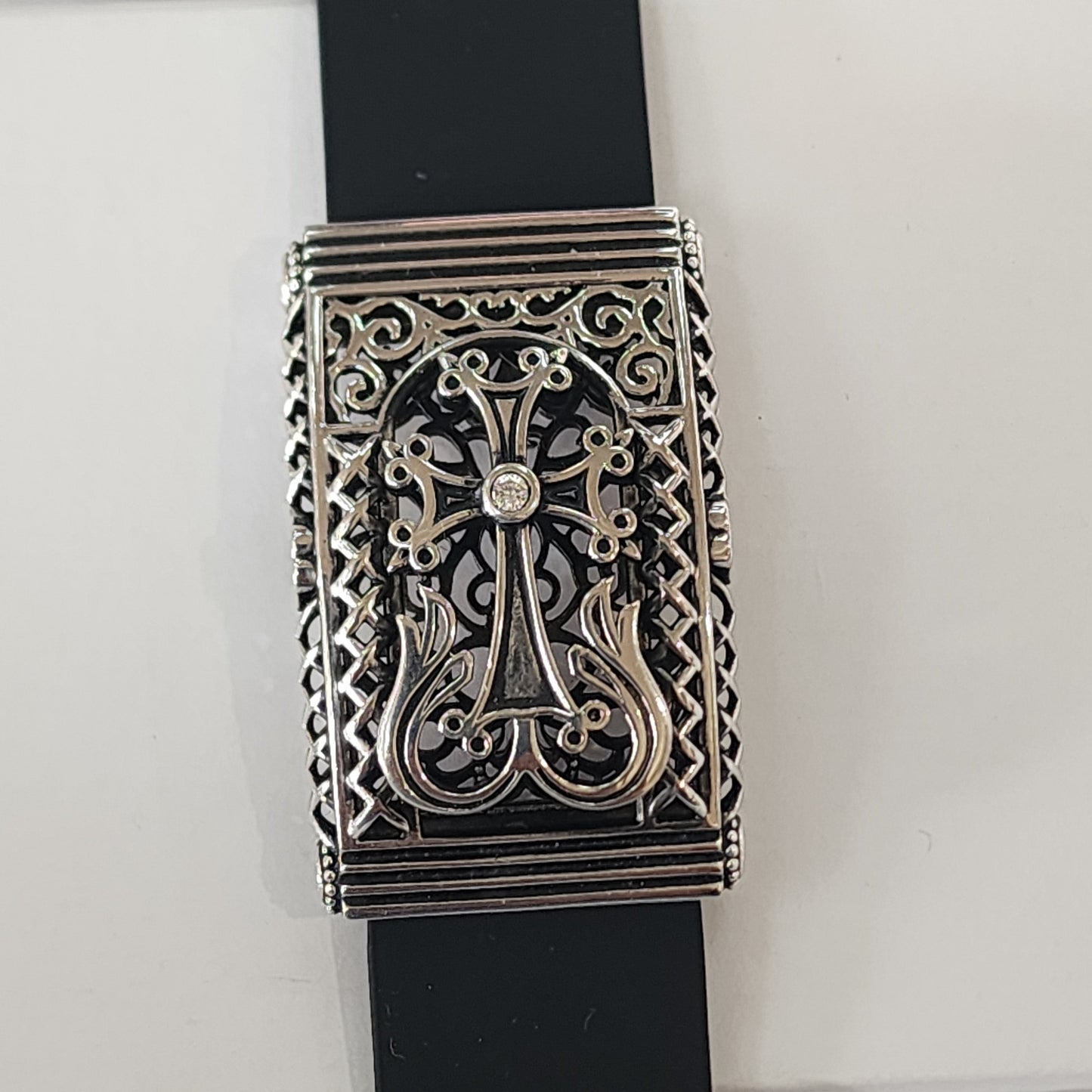 "Aram" men's Cross Bracelet #090