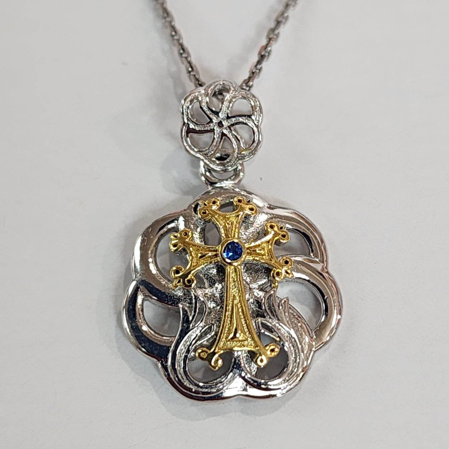 "Sirunik" Cross necklace