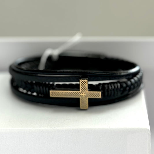 Wristband with 18k Gold Design