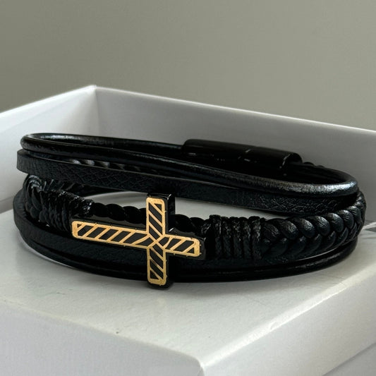 Wristband with 18k Gold Design