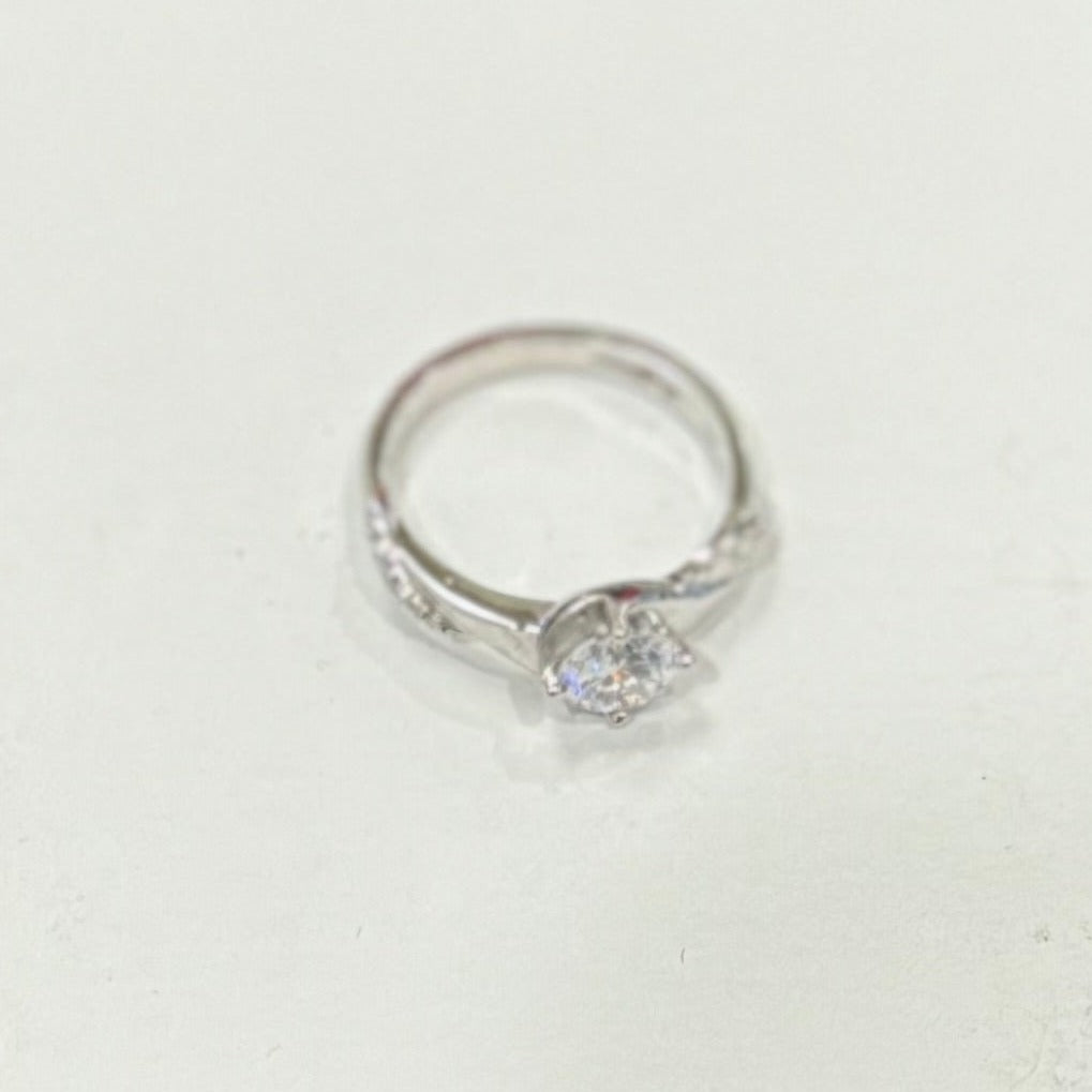 Circle Cubic Zirconia ring with swirl band #242