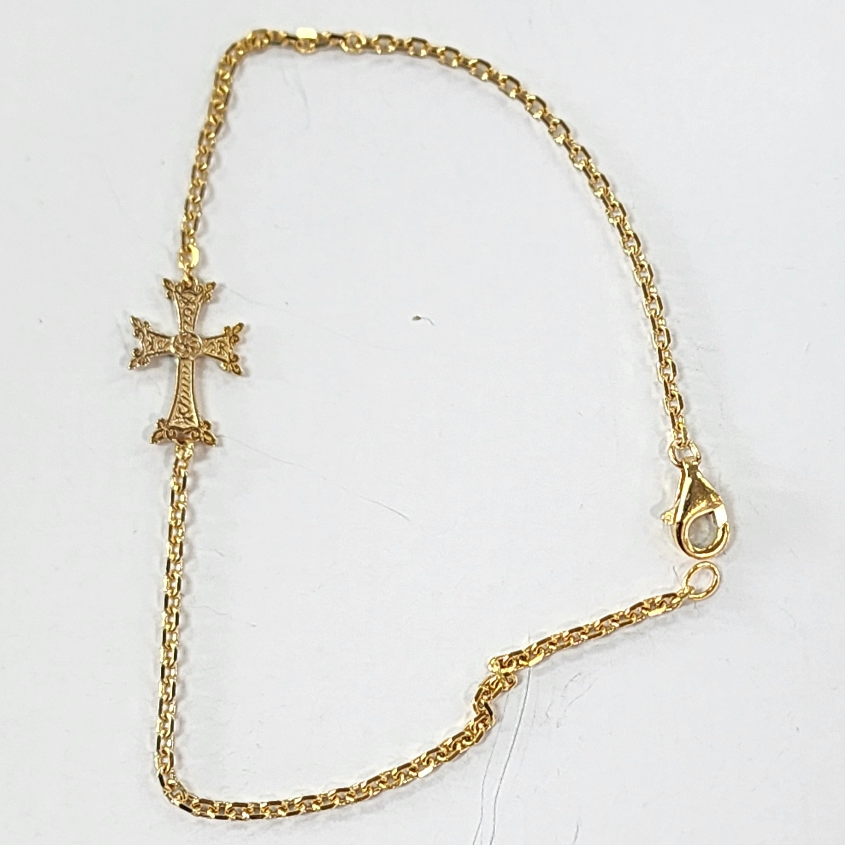 Small Cross Bracelet - Yellow Gold Plated – Borboleta Joaillerie